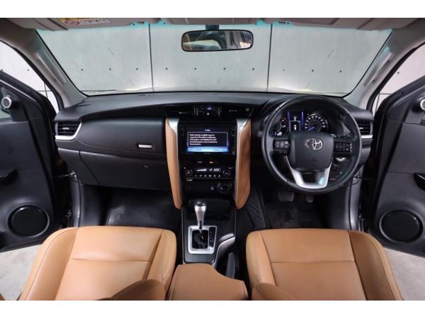 2018 Toyota Fortuner 2.8 V 4WD SUV AT  (ปี 15-18) B5837 รูปที่ 4
